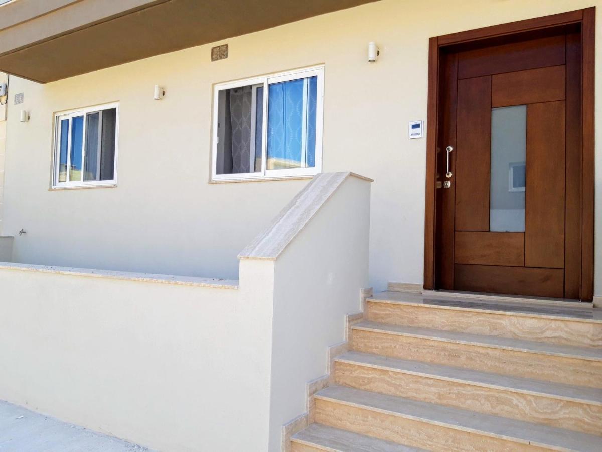 Large And Modern Apartment In The Centre Of Malta Mosta Buitenkant foto